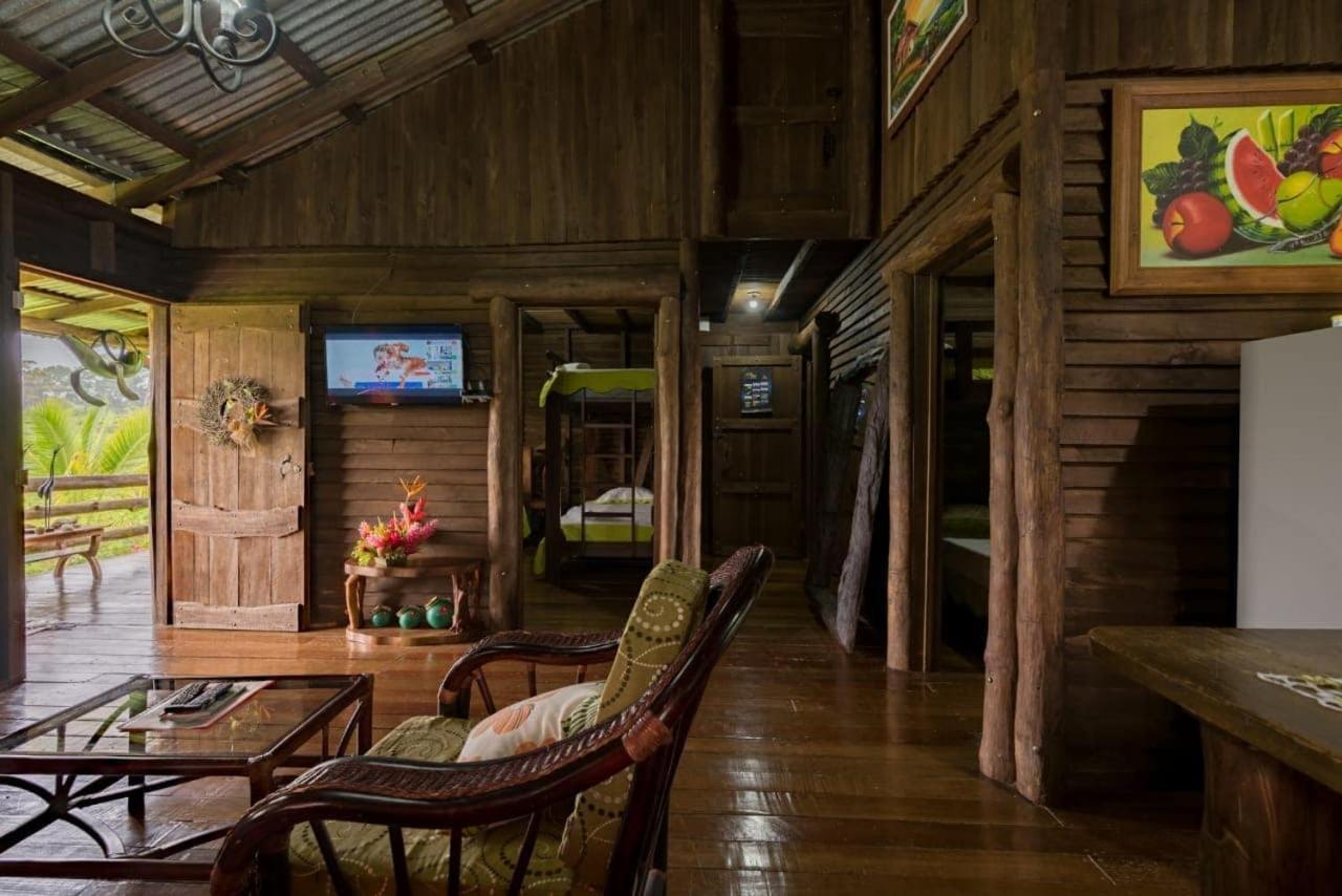 Cabanas Montanas Del Tenorio Rio Celeste エクステリア 写真